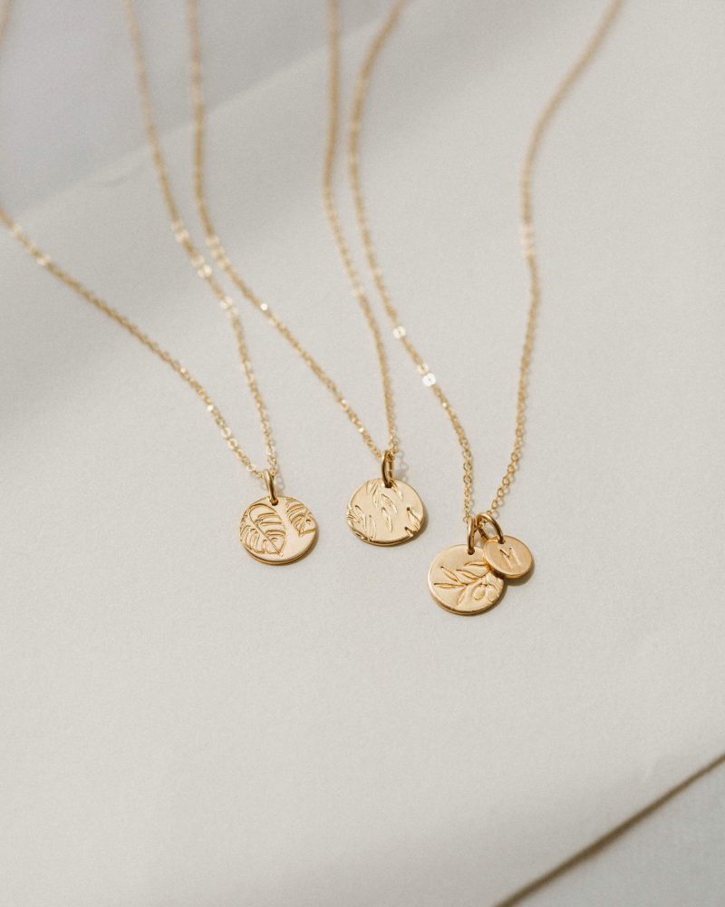 gold leaves pendant necklaces 0243